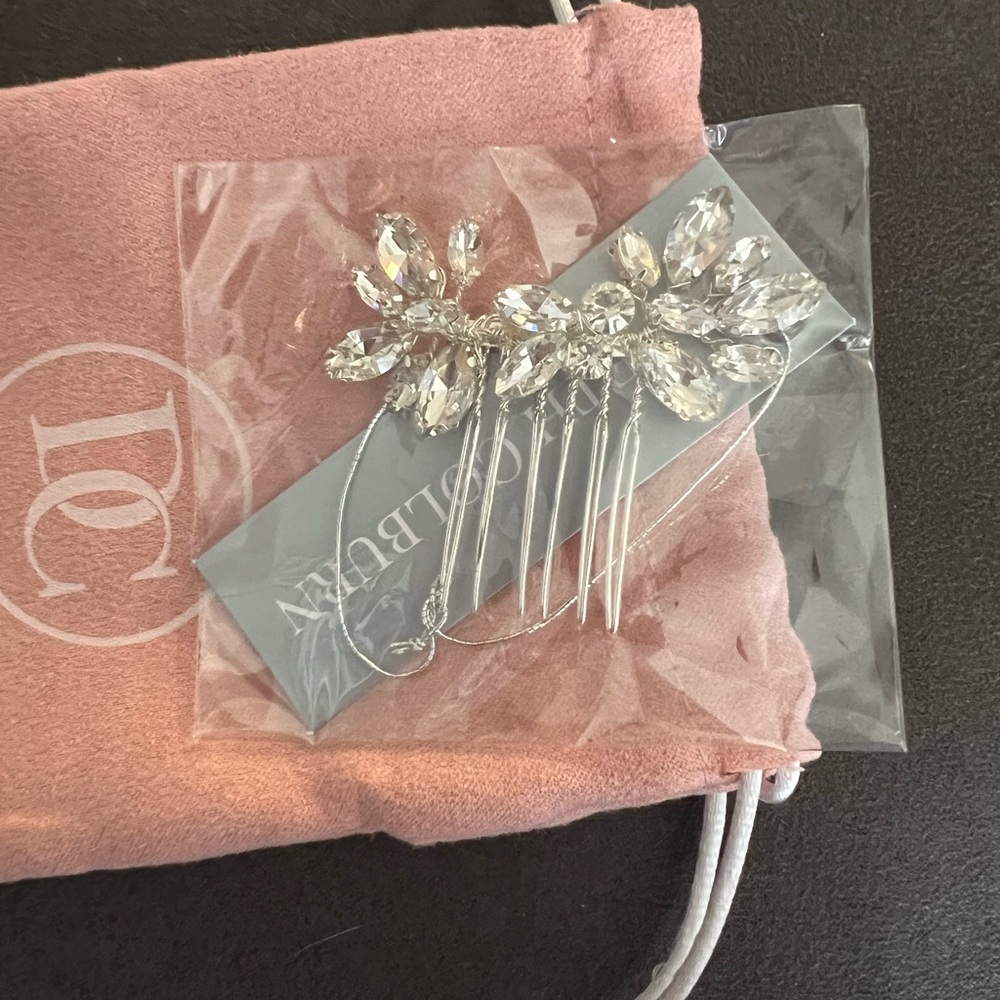 Elegant Crystal Hair Comb